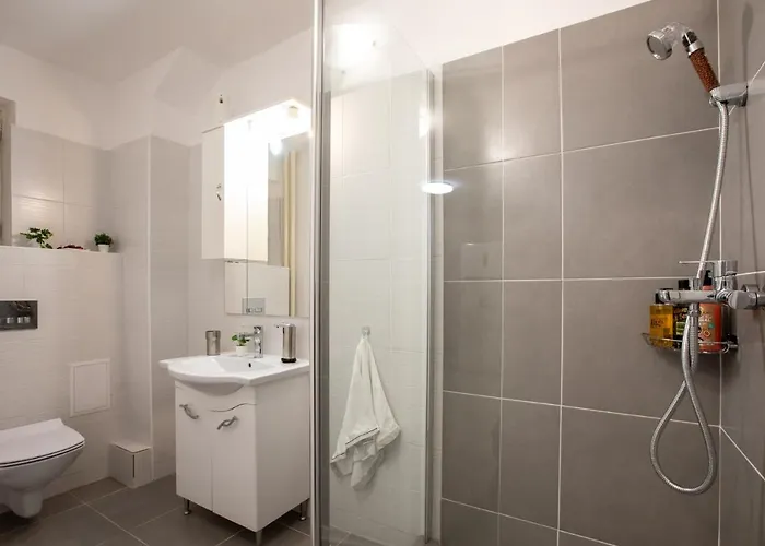 Aquarium Grivita アパート *